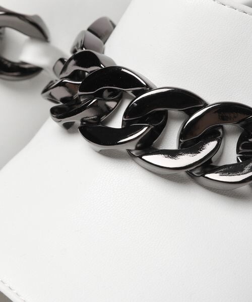 PAGEBOY（ページボーイ）の「スクエアタンクチェーンサンダル（シューズ・レディース・オフホワイト05/ブラック09・M(23.5cm)/L(24.5cm)）」の17枚目の写真