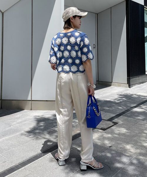 PAGEBOY(ページボーイ)の「クロシェライクショートカーディガン(トップス・レディース・ブラック09/ライム72/ブルー83・F)」の15枚目の写真