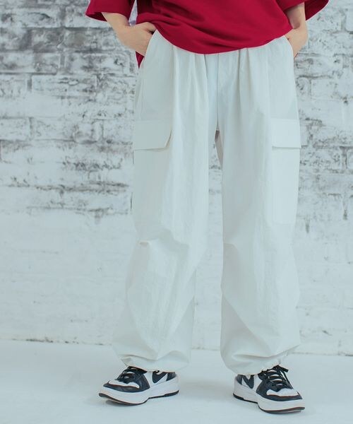 PAGEBOY（ページボーイ）の「ワークスノーパンツ（パンツ・レディース・ホワイト05/ブラック09/イエロー68/カーキ78・M/L）」の12枚目の写真