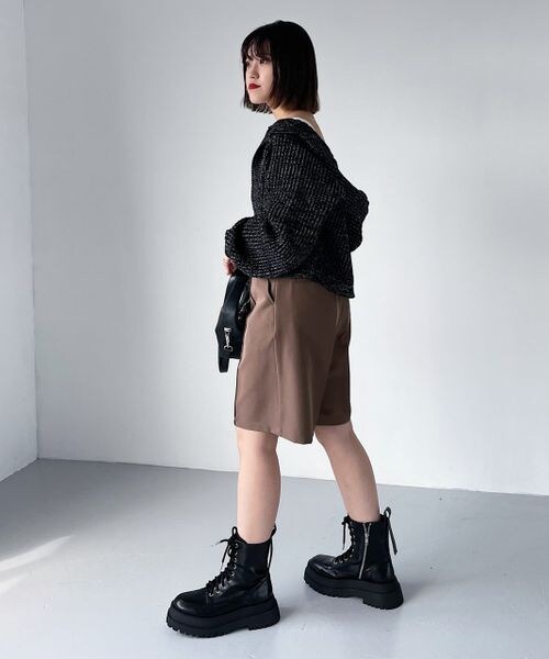 PAGEBOY(ページボーイ)の「ミドルトラウザーパンツ(パンツ・レディース・ブラック09/グレージュ12/ショコラ59・F)」の12枚目の写真
