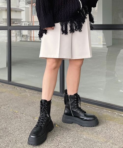 PAGEBOY(ページボーイ)の「ミドルトラウザーパンツ(パンツ・レディース・ブラック09/グレージュ12/ショコラ59・F)」の2枚目の写真