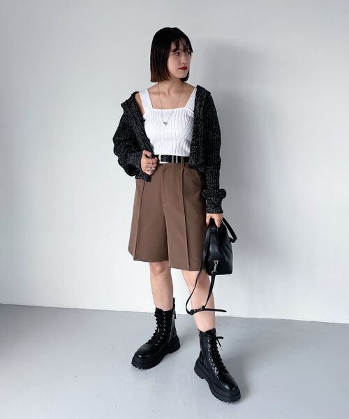 PAGEBOY(ページボーイ)の「ミドルトラウザーパンツ(パンツ・レディース・ブラック09/グレージュ12/ショコラ59・F)」の13枚目の写真