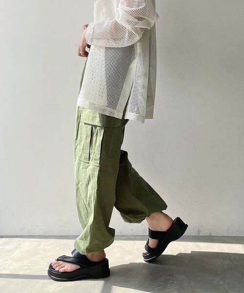 PAGEBOY（ページボーイ）の「イージーカーゴパンツ（パンツ・レディース・オフホワイト05/ブラック09/カーキ78・F）」の13枚目の写真