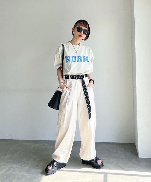 PAGEBOY（ページボーイ）の「イージーカーゴパンツ（パンツ・レディース・オフホワイト05/ブラック09/カーキ78・F）」の5枚目の写真