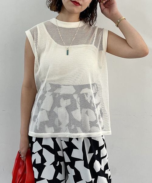 PAGEBOY(ページボーイ)の「メッシュノースリーブタンクセット(トップス・レディース・オフホワイト05/ブラック09・F)」の1枚目の写真