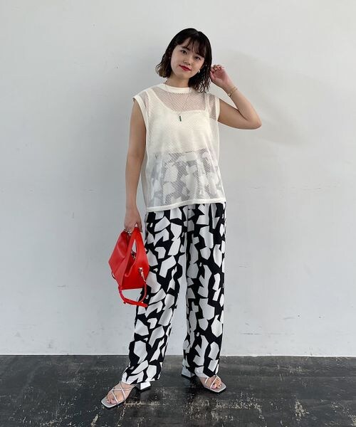 PAGEBOY(ページボーイ)の「メッシュノースリーブタンクセット(トップス・レディース・オフホワイト05/ブラック09・F)」の4枚目の写真
