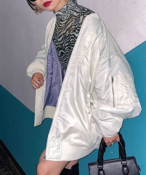 PAGEBOY（ページボーイ）の「ルーズMA-1（ジャケット/アウター・レディース・オフホワイト05/ブラック09/カーキ78・【WEB限定サイズ】S/F）」の4枚目の写真