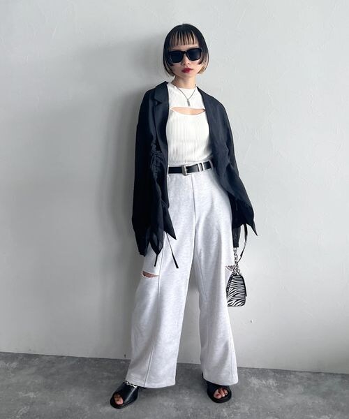 PAGEBOY（ページボーイ）の「フロントオープンニットタンク（トップス・レディース・オフホワイト05/ブラック09・FREE）」の5枚目の写真