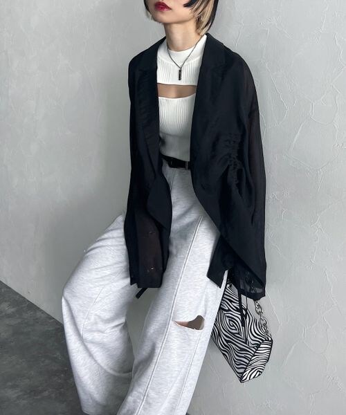 PAGEBOY（ページボーイ）の「フロントオープンニットタンク（トップス・レディース・オフホワイト05/ブラック09・FREE）」の4枚目の写真