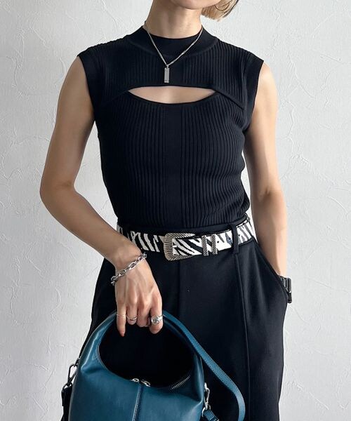 PAGEBOY（ページボーイ）の「フロントオープンニットタンク（トップス・レディース・オフホワイト05/ブラック09・FREE）」の7枚目の写真