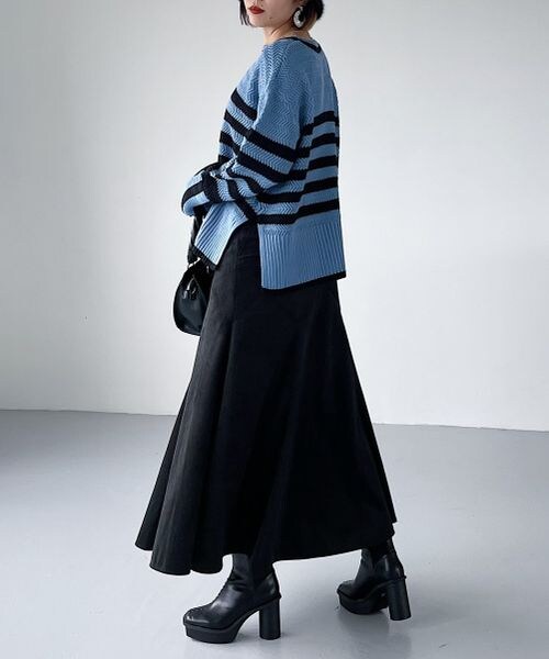 PAGEBOY（ページボーイ）の「ヘビーソールスタッズブーツ（シューズ・レディース・ブラック09/パイソン柄10・M(23.5cm)/L(24.5cm)）」の3枚目の写真