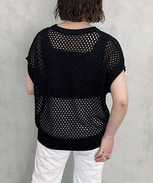 PAGEBOY(ページボーイ)の「メッシュクルーベスト(トップス・レディース・オフホワイト05/ブラック09/ターコイズ79・F)」の9枚目の写真