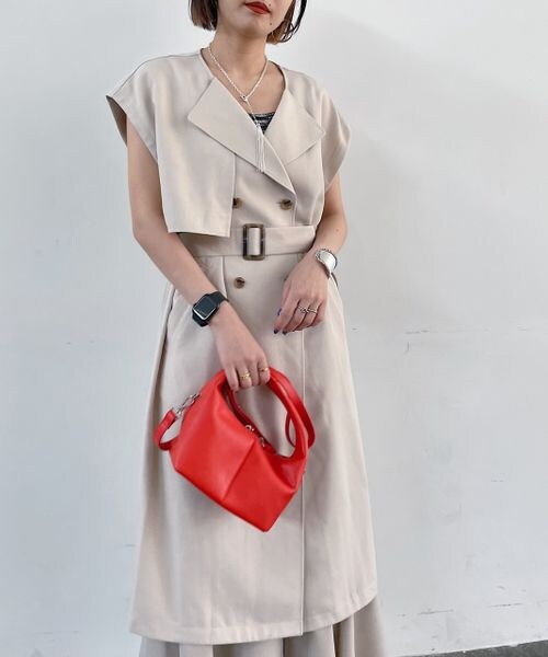 PAGEBOY（ページボーイ）の「トレンチロングジレ（ジャケット/アウター・レディース・ベージュ55/ネイビー88・F）」の4枚目の写真