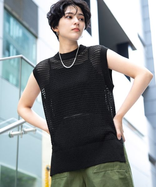RAGEBLUE(レイジブルー)の「透かし編みノースリーブニット(トップス・レディース・ブラック09/ベージュ52/ブルー85・FREE)」の1枚目の写真