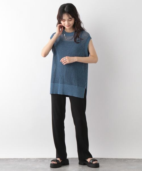 RAGEBLUE(レイジブルー)の「透かし編みノースリーブニット(トップス・レディース・ブラック09/ベージュ52/ブルー85・FREE)」の15枚目の写真