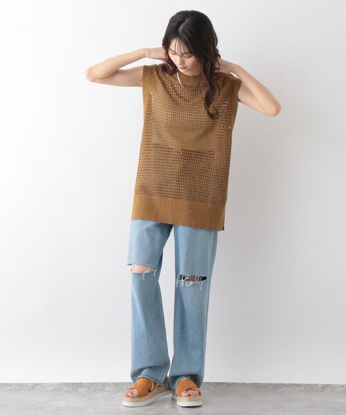 RAGEBLUE(レイジブルー)の「透かし編みノースリーブニット(トップス・レディース・ブラック09/ベージュ52/ブルー85・FREE)」の10枚目の写真