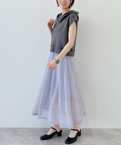 mysty woman(ミスティウーマン)の「シアータックフレアスカート(スカート・レディース・アイボリー08/ブラック09/グレー15・F)」の7枚目の写真