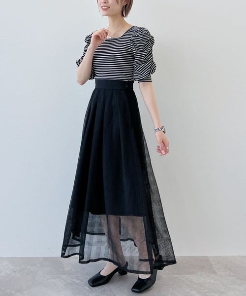 mysty woman(ミスティウーマン)の「シアータックフレアスカート(スカート・レディース・アイボリー08/ブラック09/グレー15・F)」の11枚目の写真