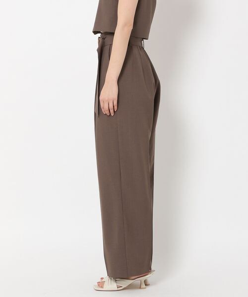 mysty woman（ミスティウーマン）の「ベルト付きワイドパンツ（パンツ・レディース・アイボリー08/ダークオレンジ48/ダークブラウン58・F）」の22枚目の写真