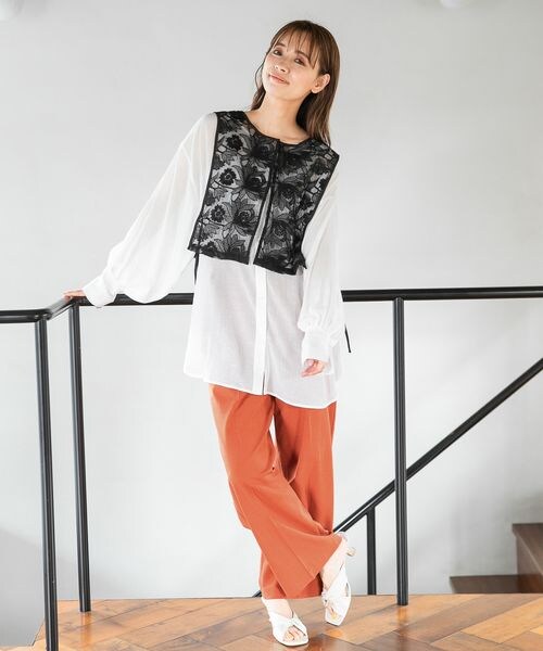 mysty woman（ミスティウーマン）の「ベルト付きワイドパンツ（パンツ・レディース・アイボリー08/ダークオレンジ48/ダークブラウン58・F）」の8枚目の写真