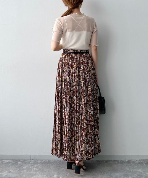 mysty woman(ミスティウーマン)の「無地/柄シアープルオーバー(トップス・レディース・アイボリー08/ブラック09/チャコール柄18/ライトグリーン72/カーキ柄78・F)」の19枚目の写真