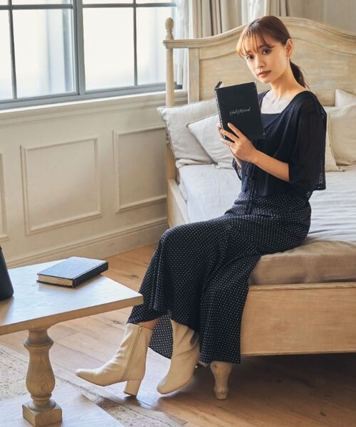mysty woman（ミスティウーマン）の「ドット柄マーメイドスカート（スカート・レディース・ホワイト05/ブラック09/ベージュ52・F）」の7枚目の写真