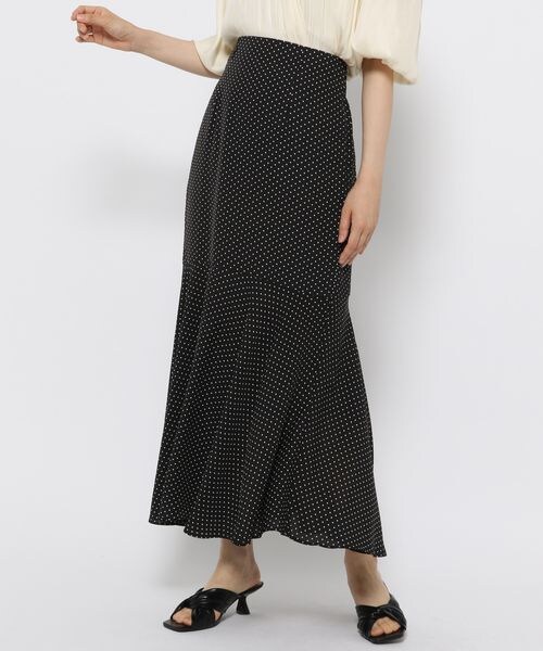 mysty woman（ミスティウーマン）の「ドット柄マーメイドスカート（スカート・レディース・ホワイト05/ブラック09/ベージュ52・F）」の14枚目の写真