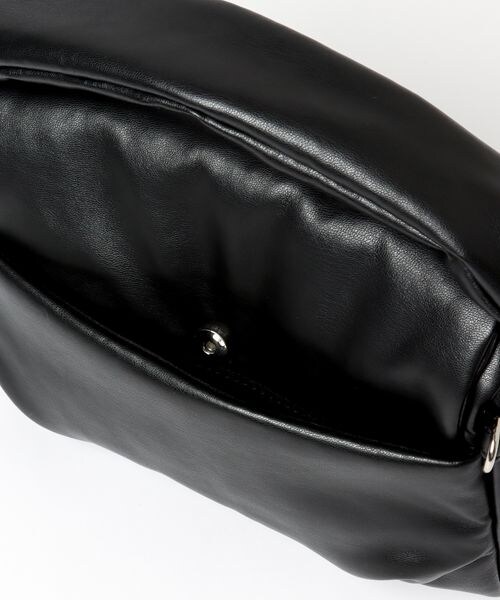 LEPSIM（レプシィム）の「ボンディング2WAYショルダーバッグ（バッグ・レディース・アイボリー08/ブラック09/イエロー65/ブルー85・ONE SIZE）」の21枚目の写真