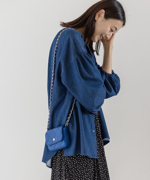 LEPSIM(レプシィム)の「マイクロチェーンミニショルダー(バッグ・レディース・ブラック09/イエロー65/ブルー85・ONE SIZE)」の3枚目の写真