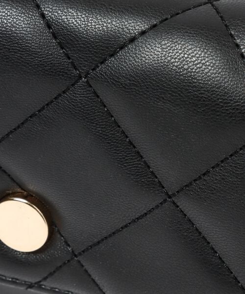 LEPSIM(レプシィム)の「マイクロチェーンミニショルダー(バッグ・レディース・ブラック09/イエロー65/ブルー85・ONE SIZE)」の19枚目の写真