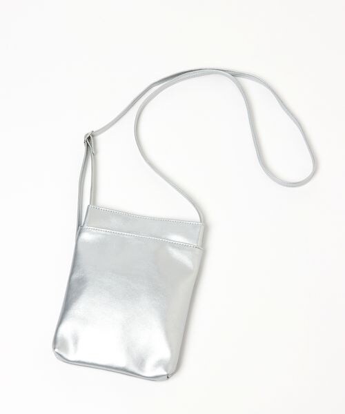 LEPSIM(レプシィム)の「ソフトスマホショルダー(バッグ・レディース・アイボリー08/ブラック09/シルバー19/ブルー85・ONE SIZE)」の11枚目の写真