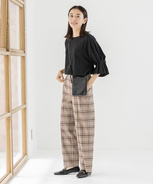 LEPSIM(レプシィム)の「ソフトスマホショルダー(バッグ・レディース・アイボリー08/ブラック09/シルバー19/ブルー85・ONE SIZE)」の6枚目の写真