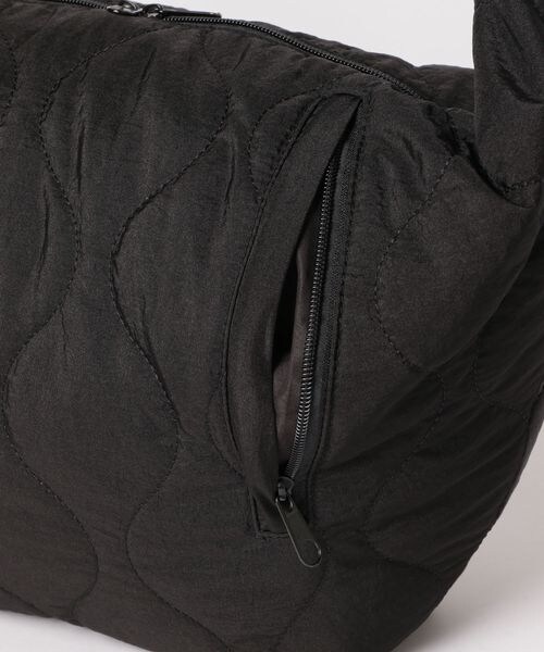 LOWRYS FARM（ローリーズファーム）の「キルティングショルダー（バッグ・レディース・アイボリー08/ブラック09/カーキ70・F）」の14枚目の写真