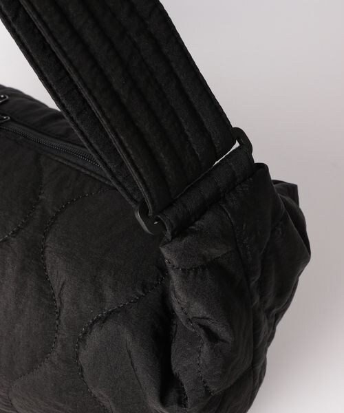 LOWRYS FARM（ローリーズファーム）の「キルティングショルダー（バッグ・レディース・アイボリー08/ブラック09/カーキ70・F）」の12枚目の写真