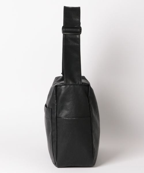 LOWRYS FARM（ローリーズファーム）の「柔らかボディＢＡＧ（バッグ・レディース・アイボリー08/ブラック09・F）」の8枚目の写真