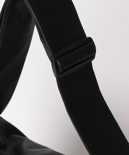 LOWRYS FARM（ローリーズファーム）の「柔らかボディＢＡＧ（バッグ・レディース・アイボリー08/ブラック09・F）」の11枚目の写真