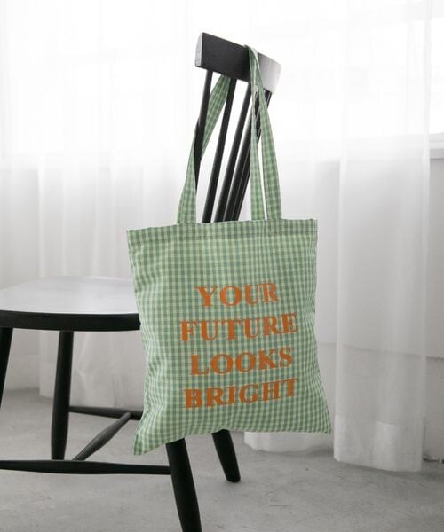 LOWRYS FARM(ローリーズファーム)の「ロゴトート(バッグ・レディース・アイボリー08/★NEWカラー★ブラックチェック/ピンク25/★NEWカラー★オレンジ45/イエローチェック65/★NEWカラー★イエロー×ブルー68/ブルーチェック80/★NEWカラー★ブルー85/★NEWカラー★ブルーチェック/★NEWカラー★パープルチェック95・FREE)」の6枚目の写真