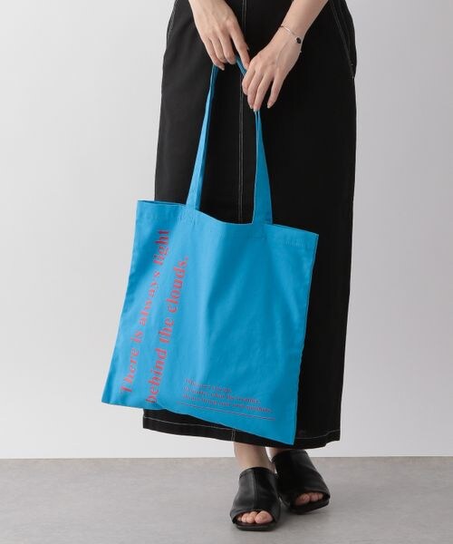 LOWRYS FARM(ローリーズファーム)の「ロゴトート(バッグ・レディース・アイボリー08/★NEWカラー★ブラックチェック/ピンク25/★NEWカラー★オレンジ45/イエローチェック65/★NEWカラー★イエロー×ブルー68/ブルーチェック80/★NEWカラー★ブルー85/★NEWカラー★ブルーチェック/★NEWカラー★パープルチェック95・FREE)」の8枚目の写真