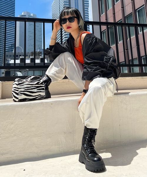 PAGEBOY(ページボーイ)の「ライトMA-1(ジャケット/アウター・レディース・オフホワイト05/ブラック09/エメラルド79・F)」の15枚目の写真