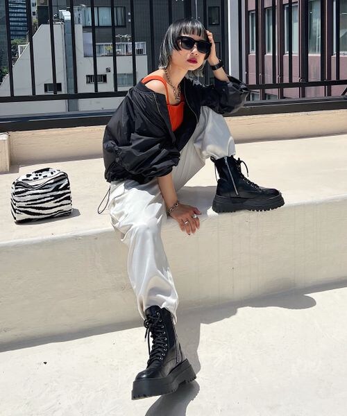 PAGEBOY(ページボーイ)の「ライトMA-1(ジャケット/アウター・レディース・オフホワイト05/ブラック09/エメラルド79・F)」の14枚目の写真