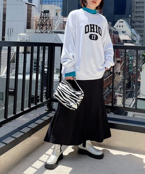 PAGEBOY（ページボーイ）の「ハイネックリブニット（トップス・レディース・オフホワイト05/ブラック09/オレンジ45/ターコイズ76/ペールブルー89・F）」の19枚目の写真