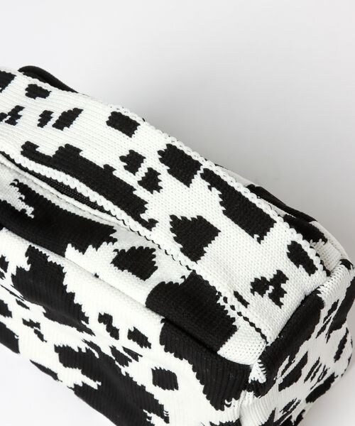 PAGEBOY（ページボーイ）の「ニットスクエアアソートBAG（バッグ・レディース・ゼブラ柄00/カウ柄01/ターコイズ76・F）」の15枚目の写真