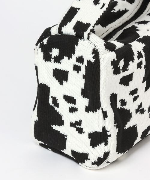 PAGEBOY（ページボーイ）の「ニットスクエアアソートBAG（バッグ・レディース・ゼブラ柄00/カウ柄01/ターコイズ76・F）」の17枚目の写真