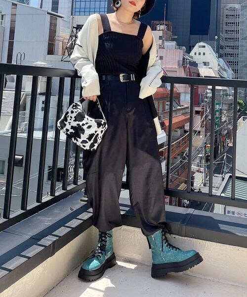 PAGEBOY（ページボーイ）の「WヤーンアソートVネックカーディガン（トップス・レディース・ブラック×柄01/オフホワイト05/ブラック09/モカ51/ショコラ×柄59・F）」の16枚目の写真