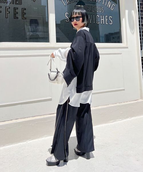 PAGEBOY（ページボーイ）の「マントスリーブスウェット（トップス・レディース・ブラック09/オートミール50/ショコラ59/ピーコック84・F）」の11枚目の写真