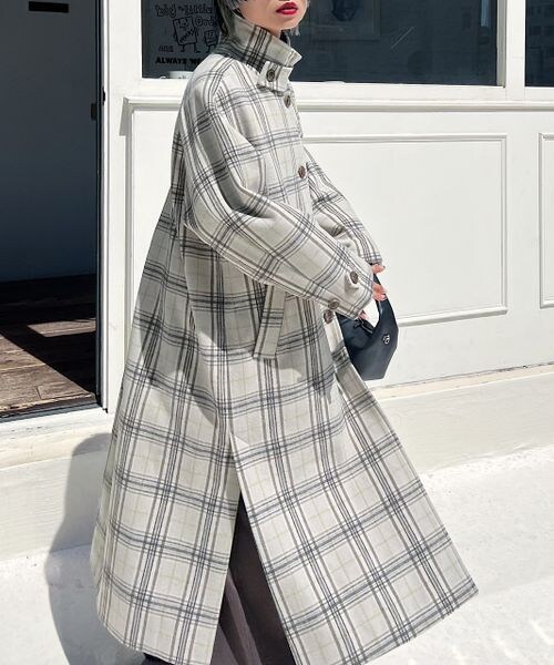 PAGEBOY（ページボーイ）の「スタンドネックウールチェスターコート（ジャケット/アウター・レディース・オフホワイト05/ブラック09/チェック柄10・S/M）」の3枚目の写真