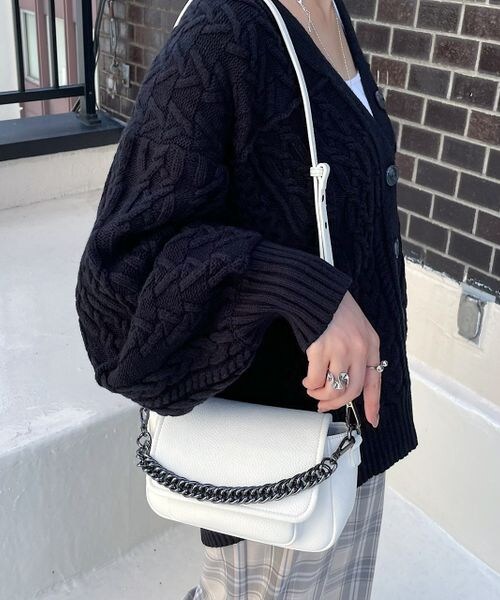 PAGEBOY（ページボーイ）の「ビンテージチェーンBAG（バッグ・レディース・オフホワイト05/ブラック09・F）」の3枚目の写真