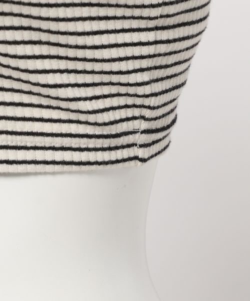 PAGEBOY（ページボーイ）の「ショートカップ付きキャミ（トップス・レディース・ボーダー01/オフホワイト05/ブラック09/オレンジ45・F）」の17枚目の写真