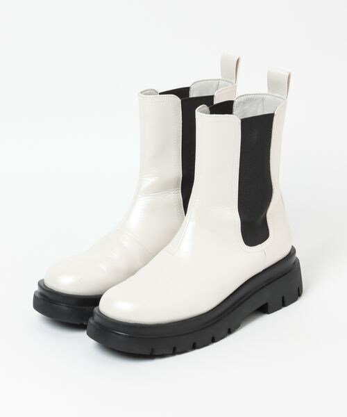PAGEBOY（ページボーイ）の「モードチェルシーブーツ（シューズ・レディース・オフホワイト05/ブラック09・M(23.5cm)/L(24.5cm)）」の9枚目の写真