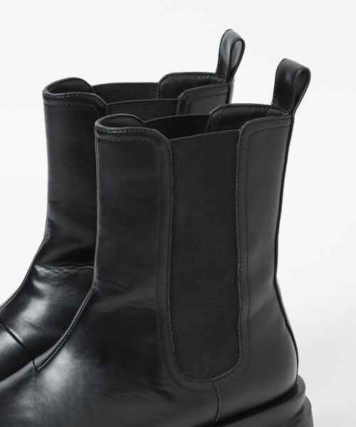 PAGEBOY（ページボーイ）の「モードチェルシーブーツ（シューズ・レディース・オフホワイト05/ブラック09・M(23.5cm)/L(24.5cm)）」の16枚目の写真